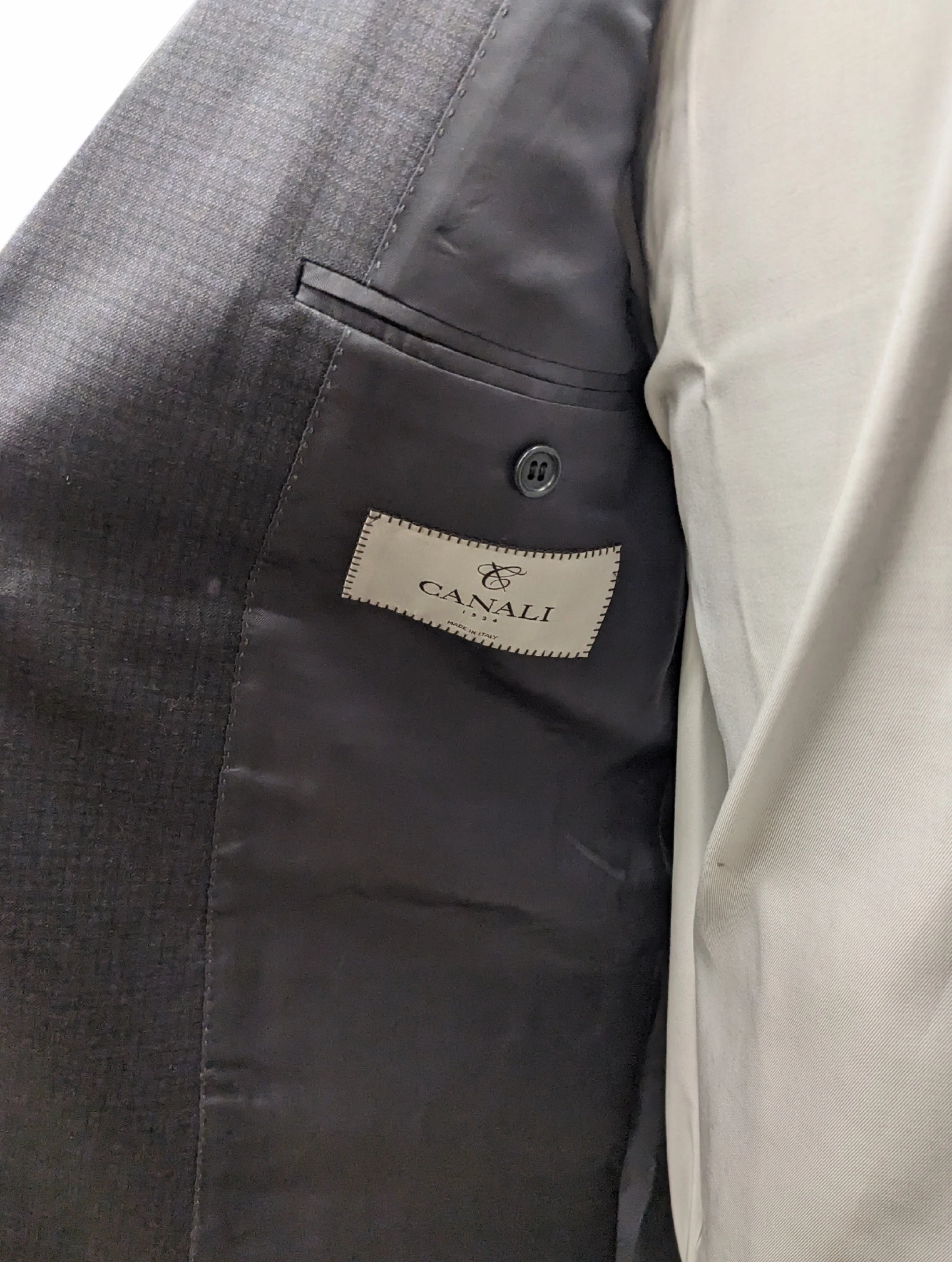 Canali 1934 Mens Charcoal Gray Check 44L Drop 7 100% Wool 2 Button 2 Piece Suit
